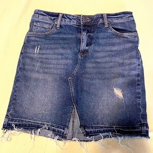 Kut From the Kloth Denim Skirt, size 6